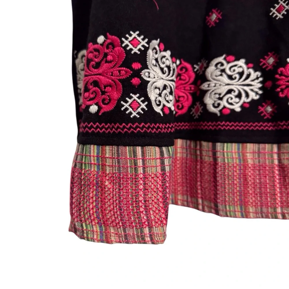 ❌❌Savanna Jane Large Black Pink Floral Embroidered Tank Top Blouse Boho Tie Back - Picture 2 of 8